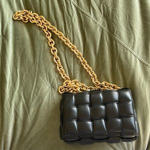 Bottega veneta authentic chain cassette used ONCE